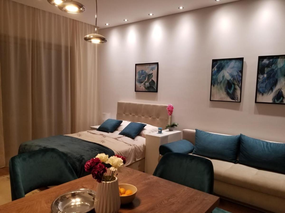 Azura Residence - New Luxury Apartment เบลเกรด ภายนอก รูปภาพ